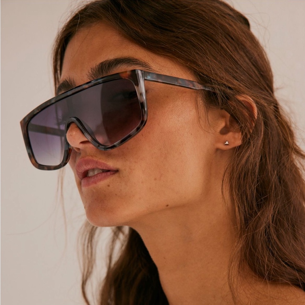 Free People Bayview Wide Oversized Shield Sunglasses
